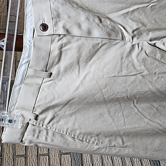 Eddie Bauer Relaxed Fit Dress Pants 38 waist - Picture 2 of 10